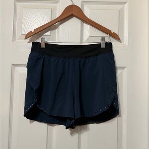 Lululemon athletica fast and free short size 8 euc